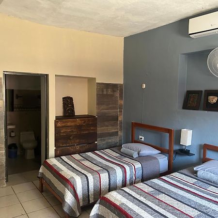 Hostel Casa Xtakay バリャドリッド エクステリア 写真