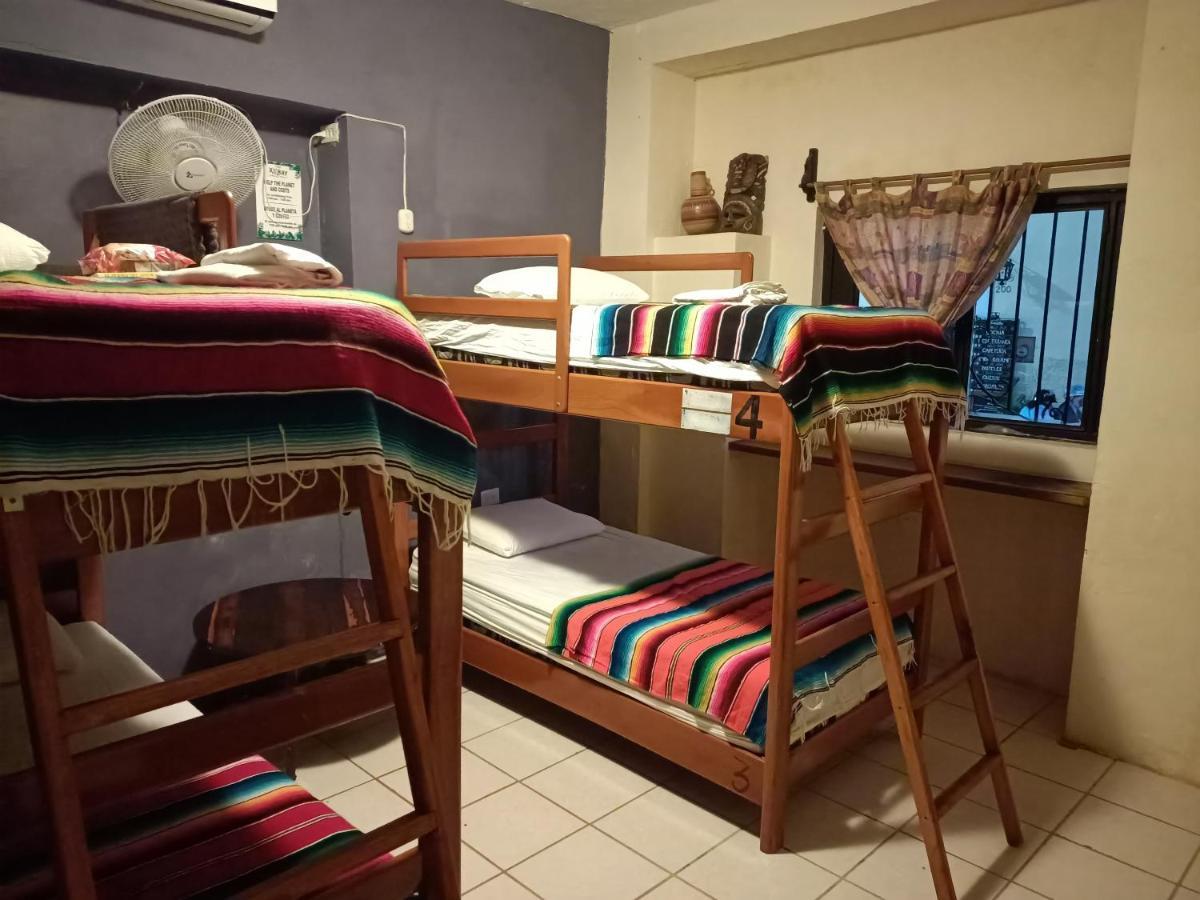 Hostel Casa Xtakay バリャドリッド エクステリア 写真