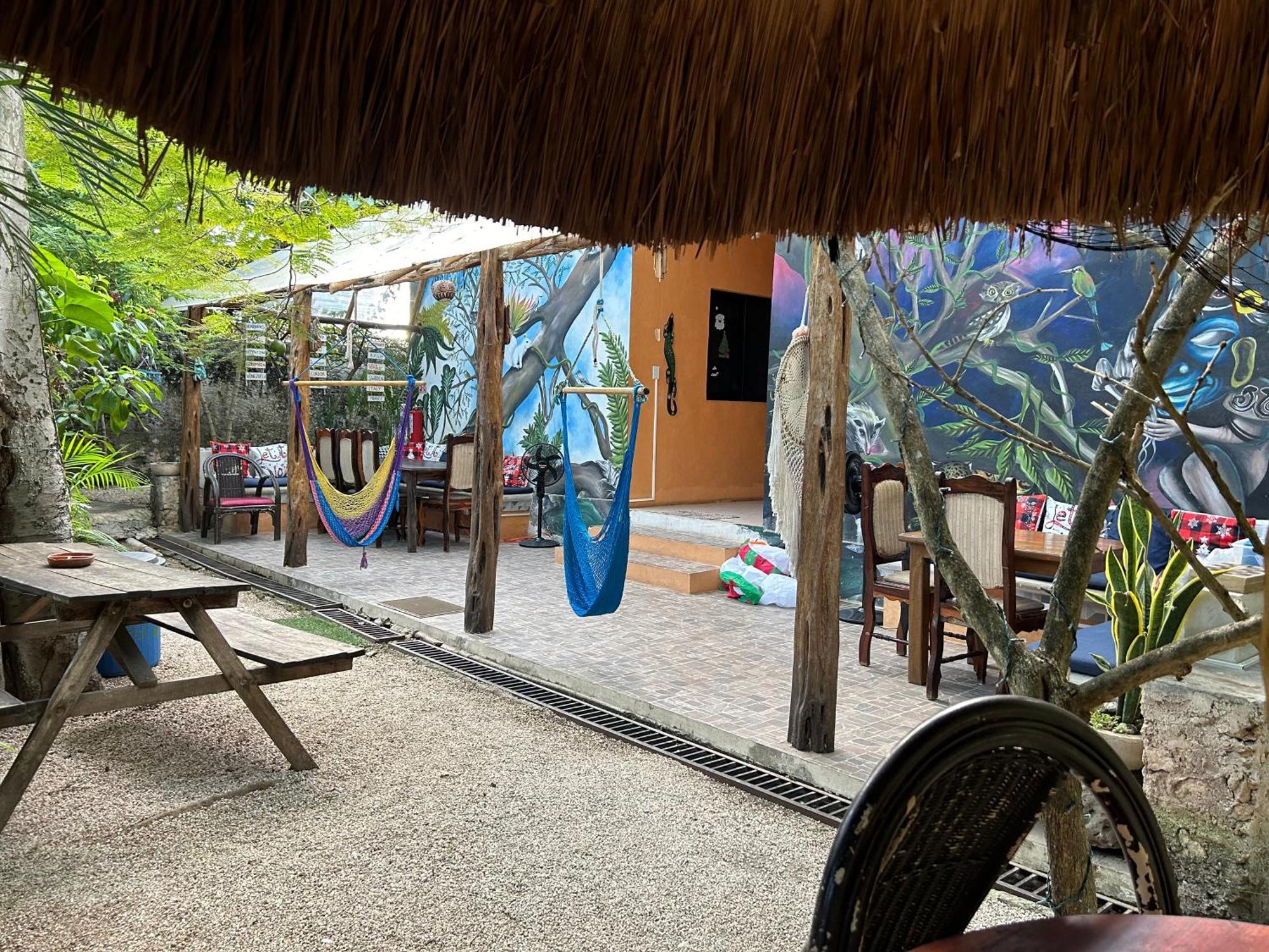Hostel Casa Xtakay バリャドリッド エクステリア 写真
