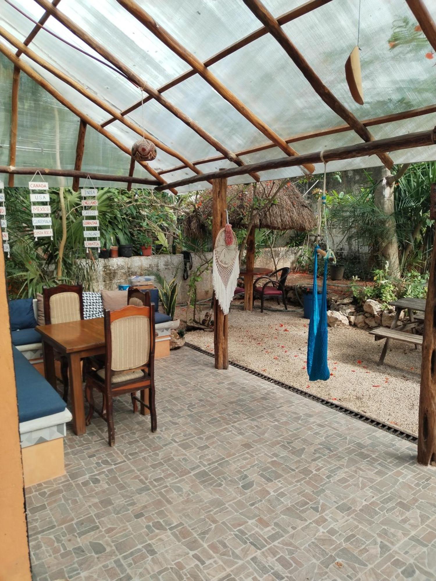 Hostel Casa Xtakay バリャドリッド エクステリア 写真