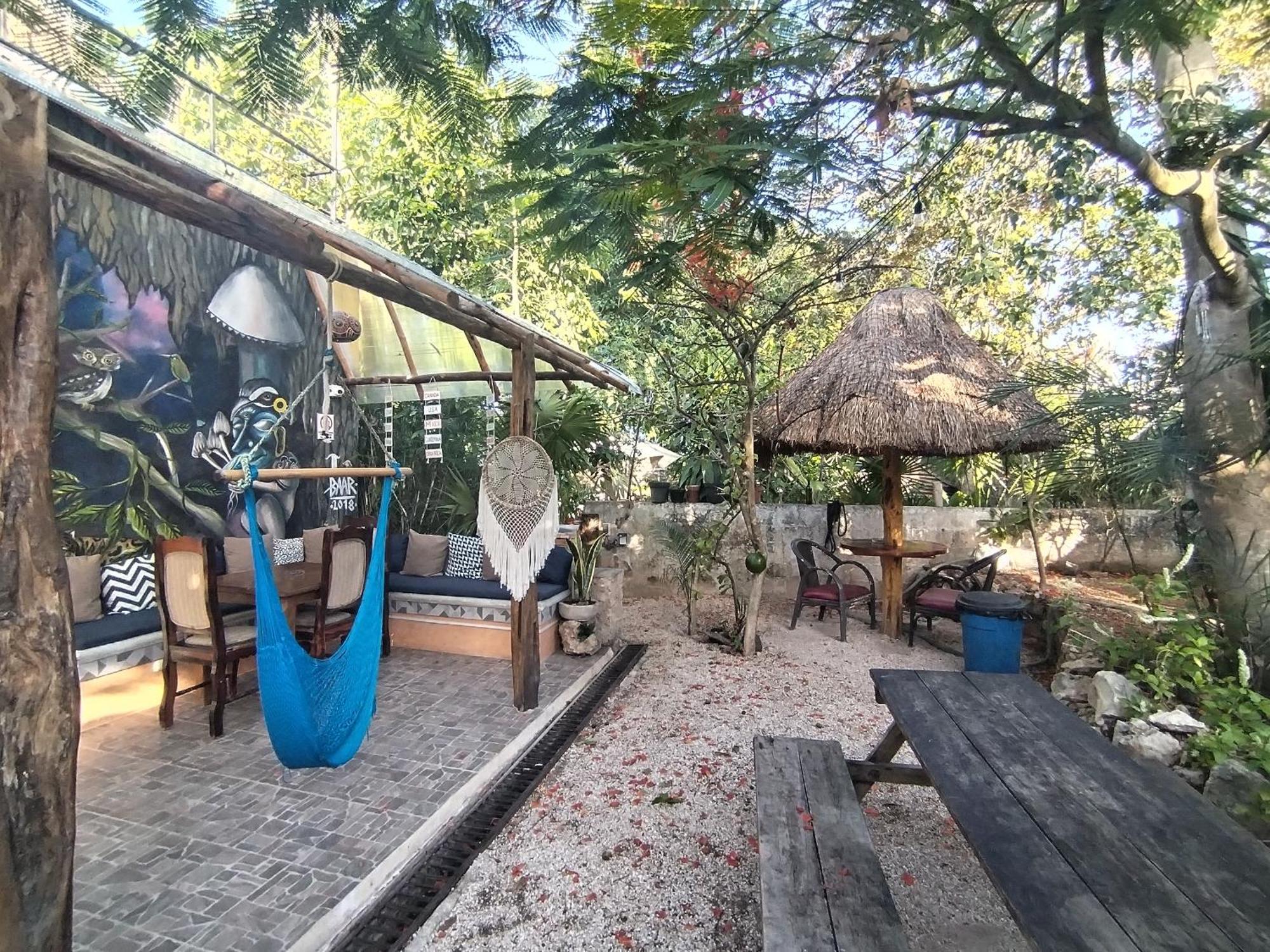 Hostel Casa Xtakay バリャドリッド エクステリア 写真