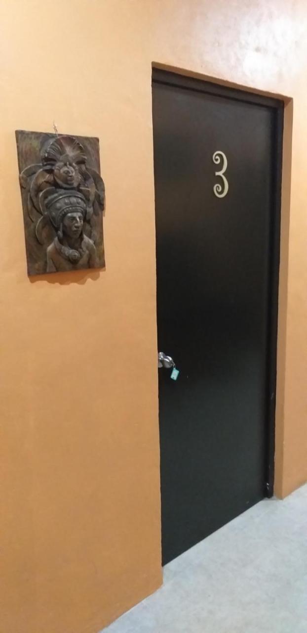 Hostel Casa Xtakay バリャドリッド エクステリア 写真